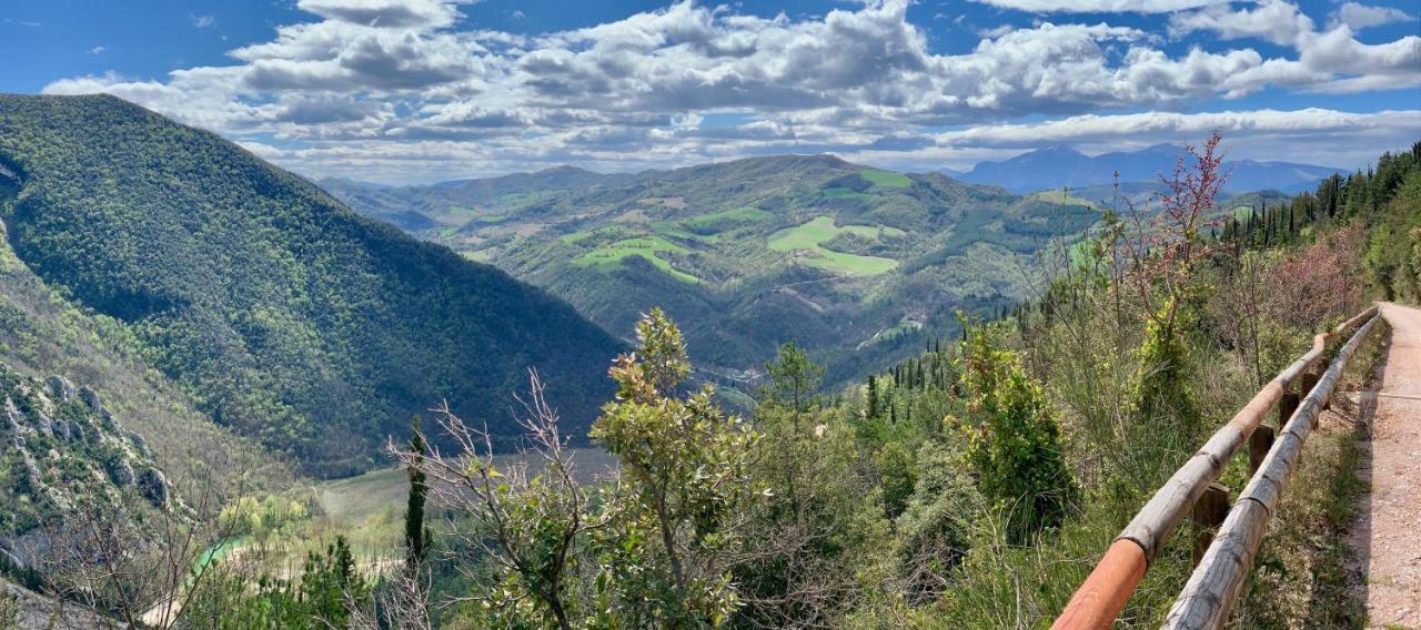 Alojamento de Acomodação e Pequeno-almoço La Forestale Luxury Ecolodge Primo Piano